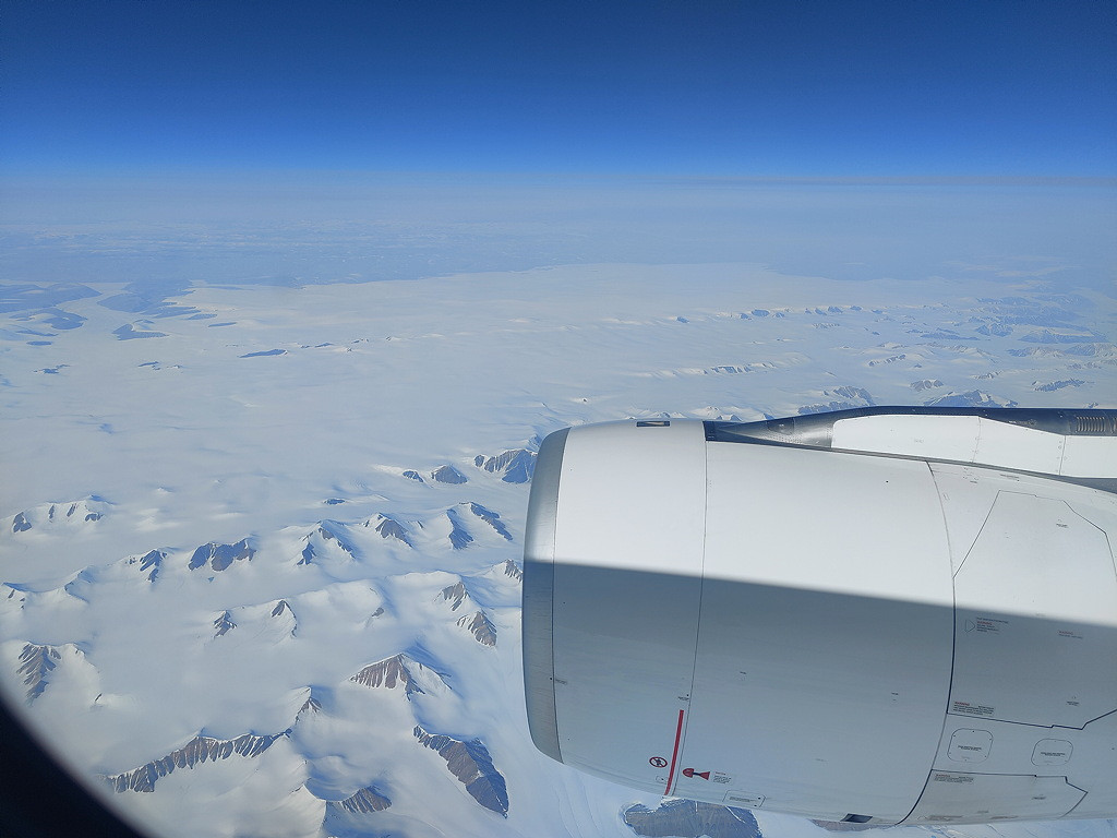 2 23.7.4 AA Flug über Grönland.jpg